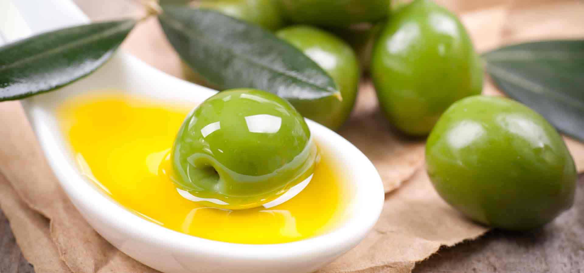 Olio extravergine di oliva italiano: proprietà e benefici di un elisir naturale